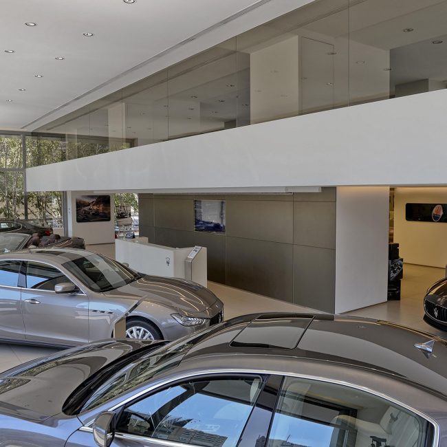 Nsanda Maserati DSC 0140 1900