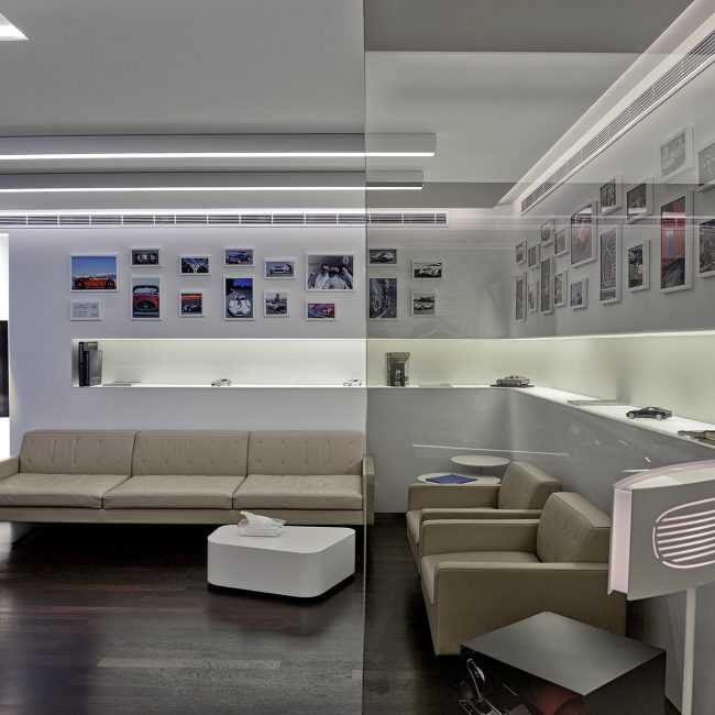 Nsanda Maserati DSC 0187 1900