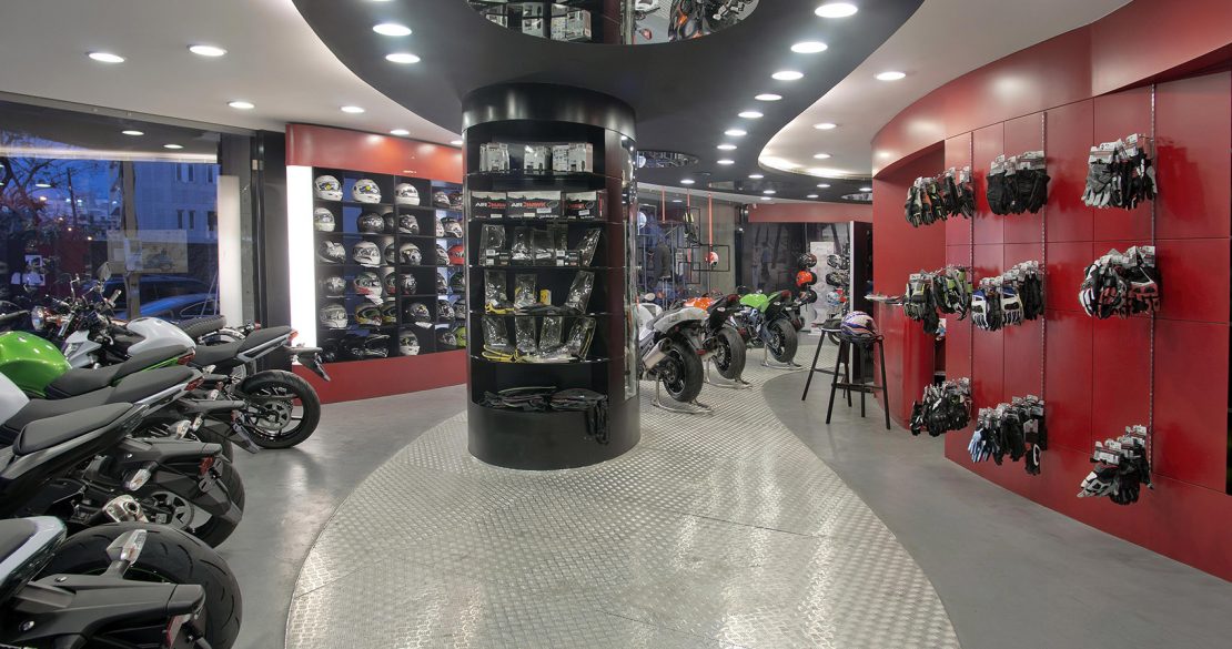 Nsanda Kawasaki DSC1044 1700